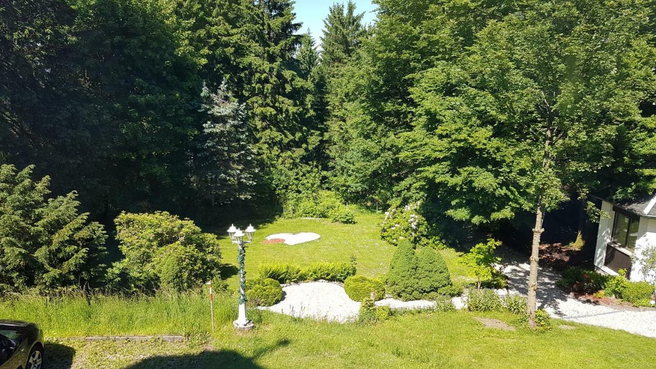 Pension Haus Am Waldesrand Oberhof  Exterior photo